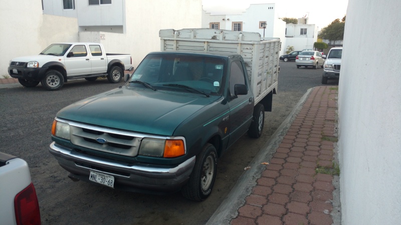 Venta de Camioneta Ford estaquitas cualquier prueba - Namaka Autos